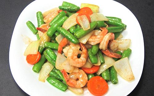 (84) Shrimp with Sweet Peas & Onion